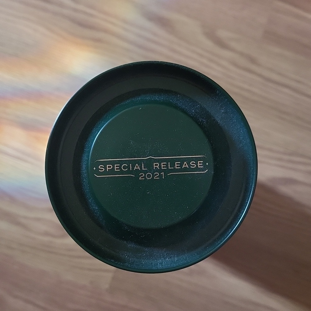 Lagavulin Special Release 2021 Box/Container - Picture 4 of 4